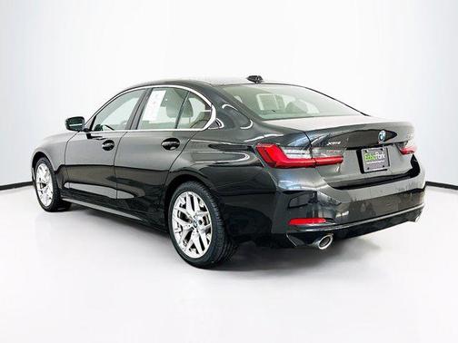 2025 BMW 330 xDrive