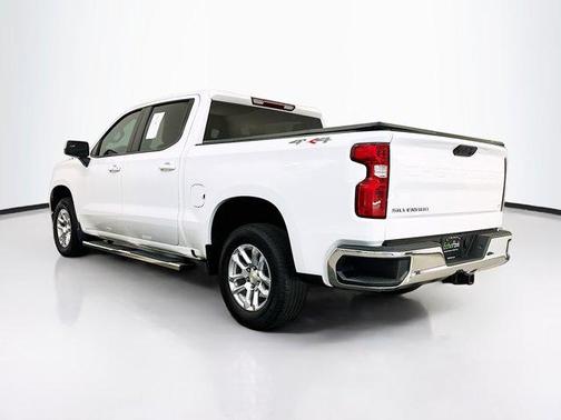 Summit White 2024 Chevrolet Silverado 1500 LT