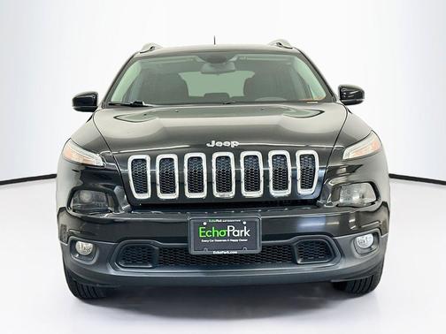 Diamond Black Crystal Pearlcoat 2017 Jeep Cherokee Latitude