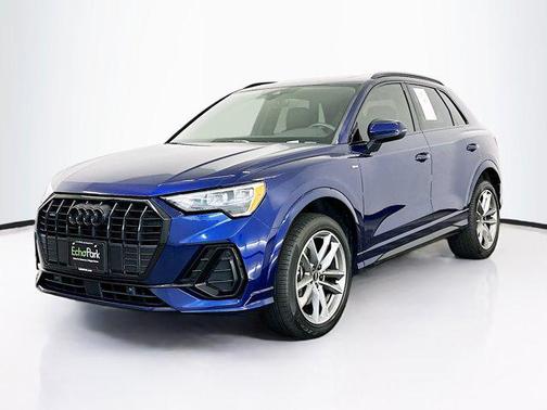 2022 Audi Q3 45 S line Premium
