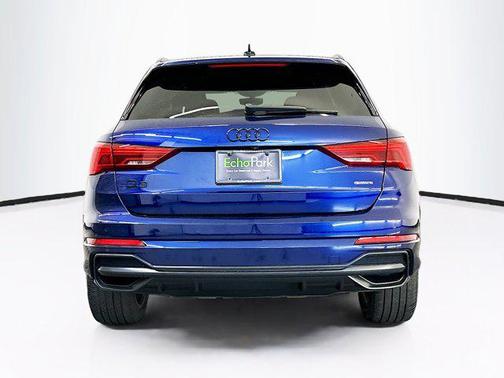 2022 Audi Q3 45 S line Premium