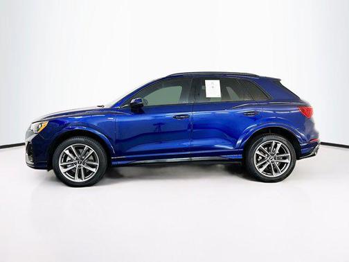 2022 Audi Q3 45 S line Premium