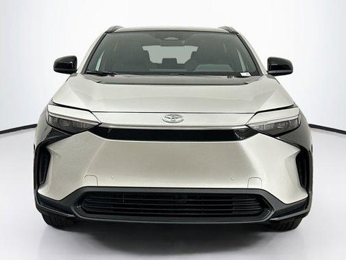 2025 Toyota bZ4X XLE