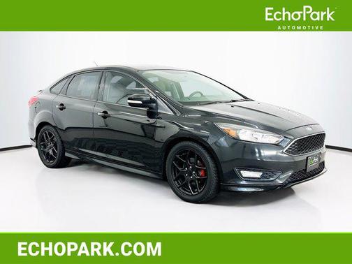 Ruby Red Metallic Tinted Clearcoat 2015 Ford Focus SE