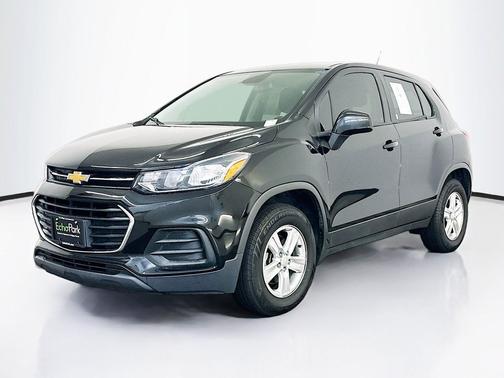 Mosaic Black Metallic 2018 Chevrolet Trax LS