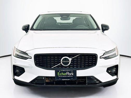 2025 Volvo S60 B5 Core