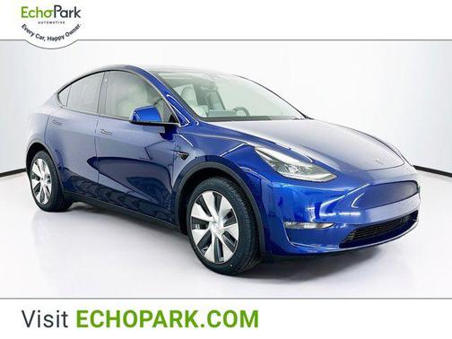 2022 Tesla Model Y Long Range Dual Motor All-Wheel Drive