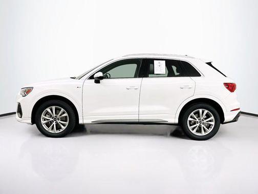2024 Audi Q3 Premium 45 TFSI S line quattro Tiptronic