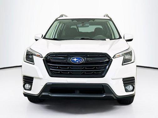 Crystal White Pearl 2023 Subaru Forester Premium