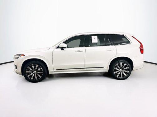 2023 Volvo XC90 B5 Plus