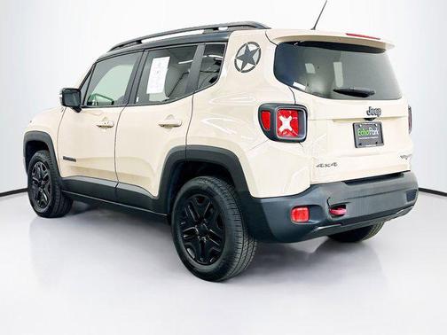 2017 Jeep Renegade Trailhawk