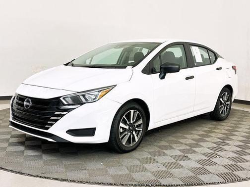 2024 Nissan Versa 1.6 S