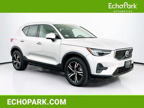 2024 Volvo XC40 B5 Core Bright Theme