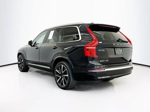 2024 Volvo XC90 B5 Plus Bright Theme