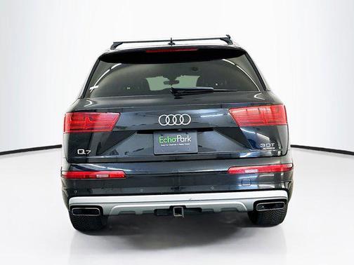 Orca Black Metallic 2017 Audi Q7 3.0T Premium