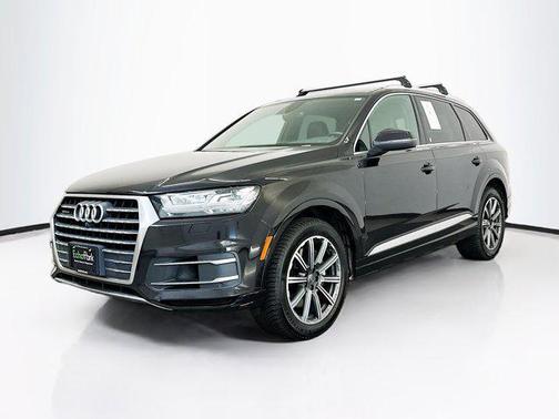 Orca Black Metallic 2017 Audi Q7 3.0T Premium