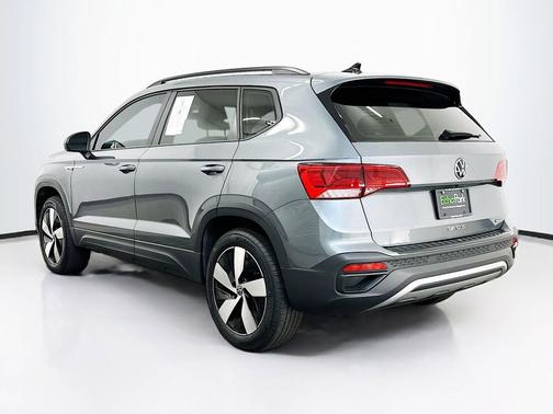 Platinum Gray Metallic 2024 Volkswagen Taos 1.5T S