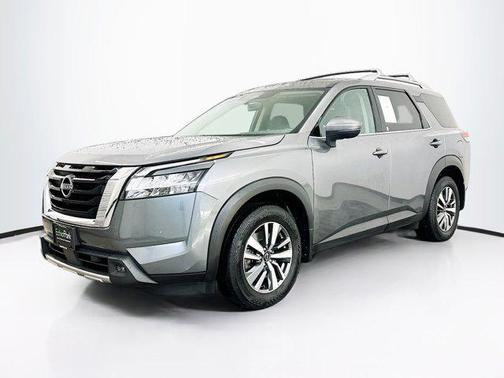 2024 Nissan Pathfinder SL 4WD