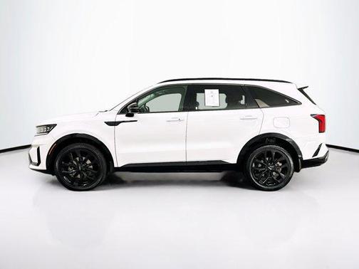 Glacial White Pearl 2022 Kia Sorento SX