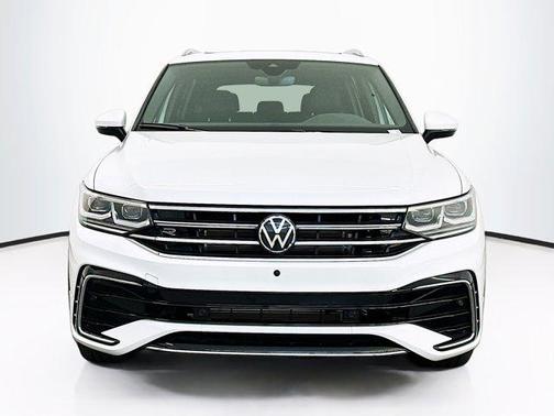 2024 Volkswagen Tiguan 2.0T SEL R-Line 4MOTION