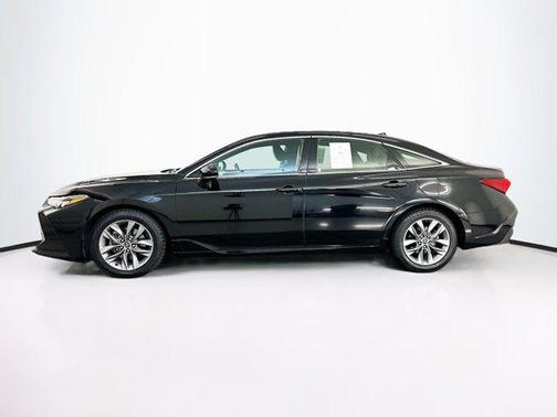 2019 Toyota Avalon XLE