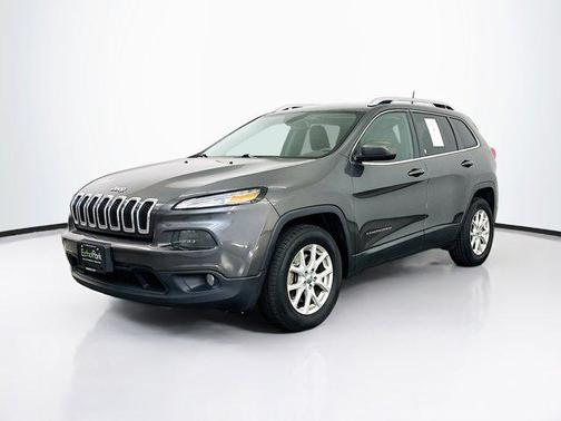 Granite Crystal Metallic Clearcoat 2017 Jeep Cherokee Latitude