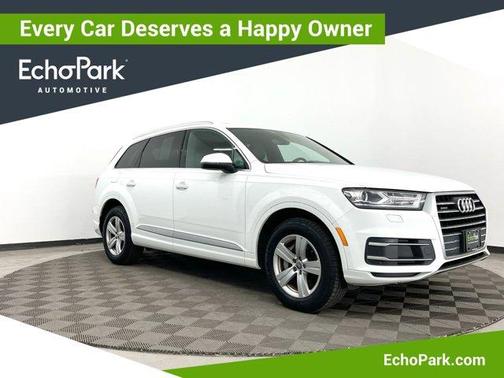 Photo 1 of 39 of 2019 Audi Q7 45 Premium