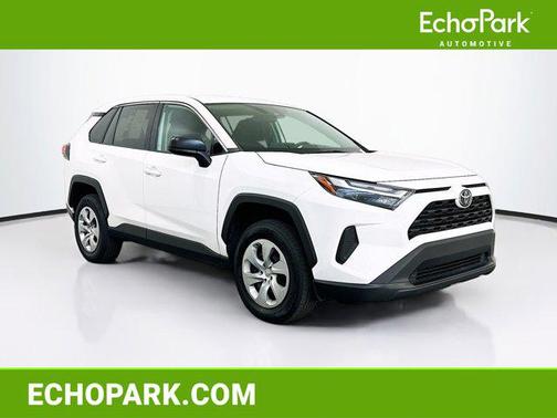 Ice Cap 2024 Toyota RAV4 LE