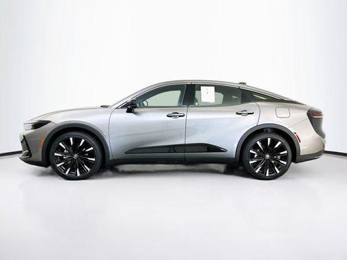 2023 Toyota Crown Platinum