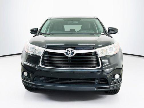 Attitude Black Metallic 2015 Toyota Highlander XLE