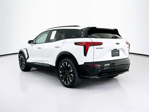 Summit White 2024 Chevrolet Blazer EV eAWD RS