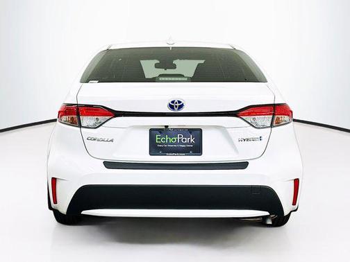 2022 Toyota Corolla Hybrid LE