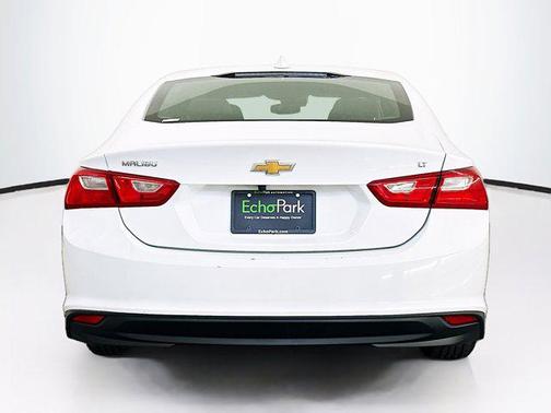 Summit White 2023 Chevrolet Malibu FWD 1LT