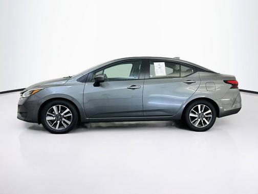 Gun Metallic 2025 Nissan Versa 1.6 SV