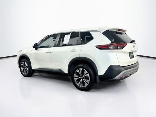 Pearl White Tricoat 2023 Nissan Rogue SV