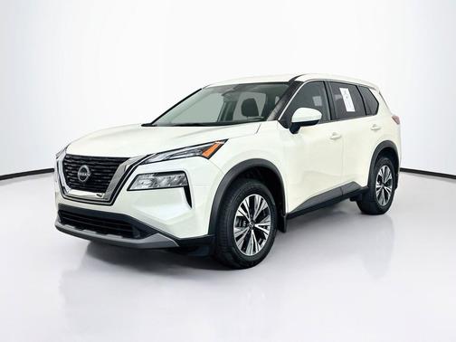Pearl White Tricoat 2023 Nissan Rogue SV