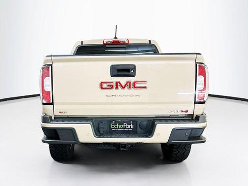 Desert Sand Metallic 2022 GMC Canyon AT4