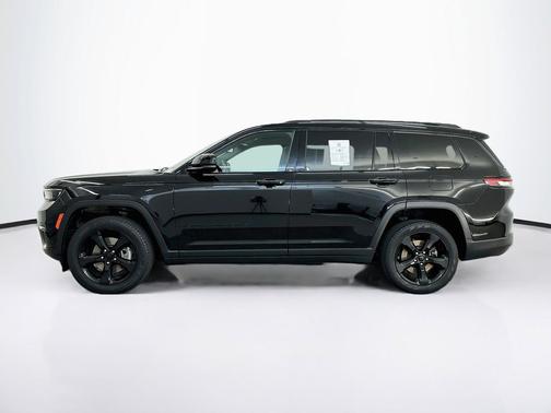 Diamond Black Crystal Pearlcoat 2023 Jeep Grand Cherokee L Limited