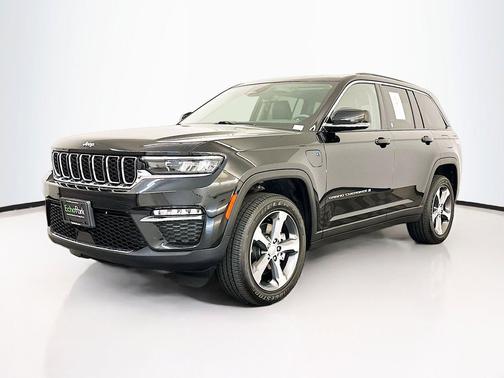 Diamond Black Crystal Pearlcoat 2022 Jeep Grand Cherokee 4xe Base