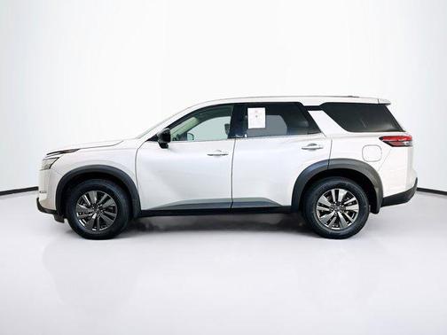 2024 Nissan Pathfinder S 4WD