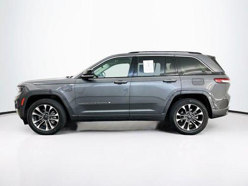 2022 Jeep Grand Cherokee 4xe Overland