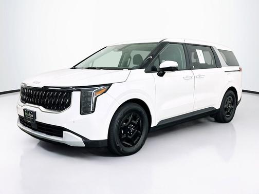 Snow White Pearl 2026 Kia Carnival LXS
