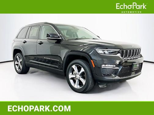 Diamond Black Crystal Pearlcoat 2023 Jeep Grand Cherokee Limited