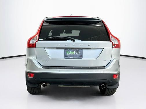 Silver 2012 Volvo XC60 3.0L