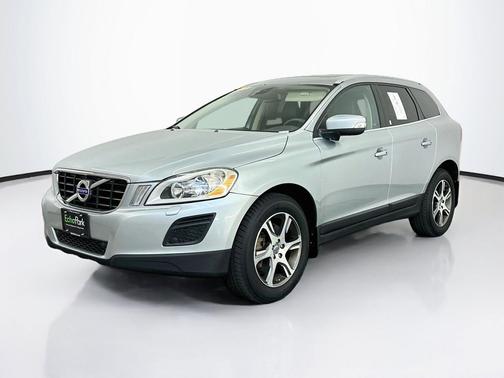 Silver 2012 Volvo XC60 3.0L