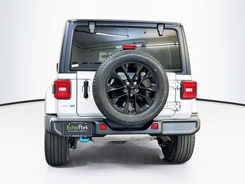 Silver Zynith Clearcoat 2023 Jeep Wrangler 4xe Sahara