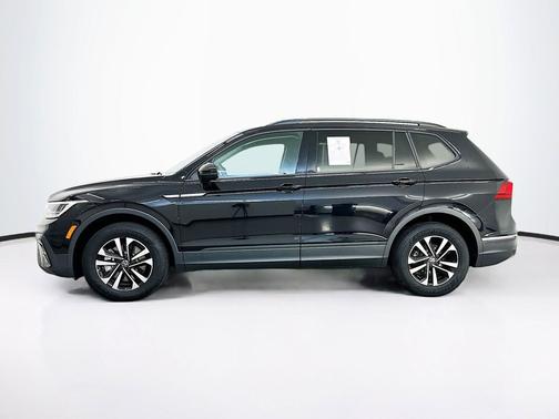 Deep Black Pearl 2024 Volkswagen Tiguan 2.0T S 4MOTION