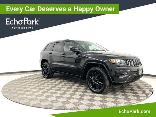 Photo 1 of 36 of 2020 Jeep Grand Cherokee Altitude