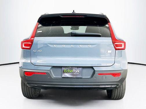 2023 Volvo XC40 Recharge Pure Electric Twin Plus