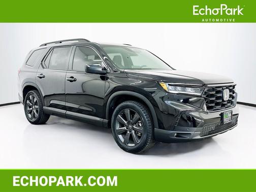 Crystal Black Pearl 2025 Honda Pilot Sport